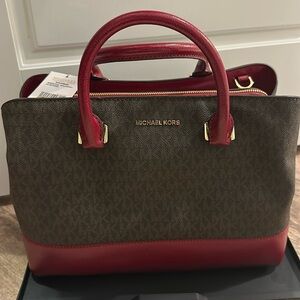 Michael Kors Savannah Large Signature Logo Satchel